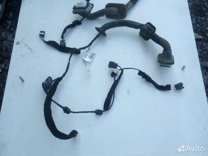 Рено Сандеро 2- Проводка двери передней