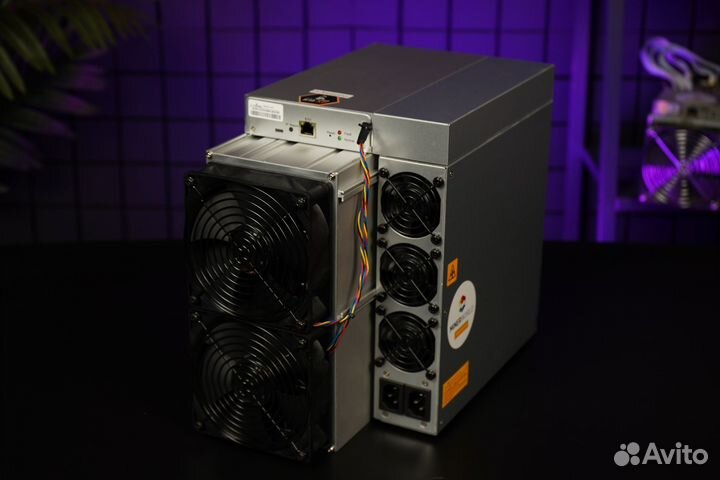 Майнер Antminer S19xp 141th NEW / наличие