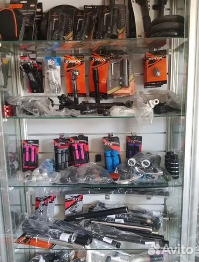 Велозапчасти в ассортименте