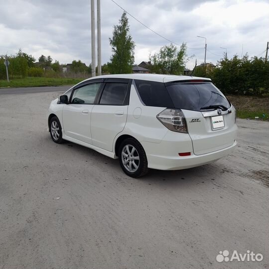 Honda Fit Shuttle 1.5 CVT, 2013, 79 000 км