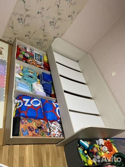 Кровать односпальная с матрасом