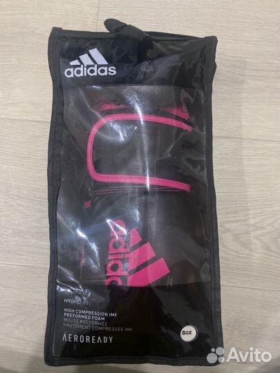 Боксерские перчатки