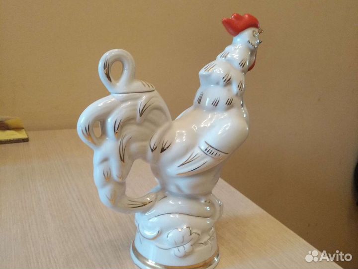 Петушок-графин