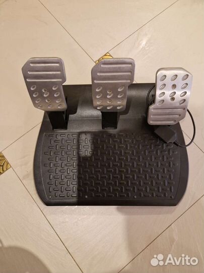 Руль RGT FFB PRO Clutch Thrustmaster. 2, 3 педали