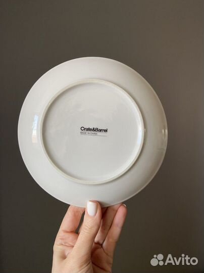 Тарелки Crate & Barrel