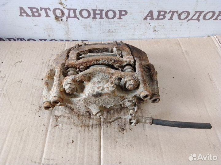 Суппорт тормозной передний правый Volkswagen