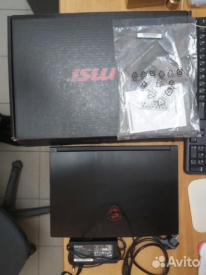Игровой ноутбук MSI GF63 Thin 11UC-216RU (i7 11800