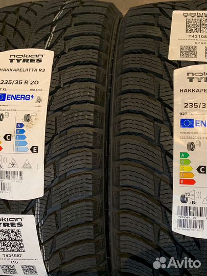 Nokian Tyres Hakkapeliitta R3 235/35 R20 92T
