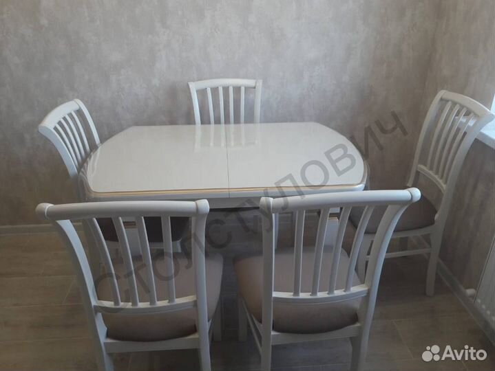 Столы и стулья