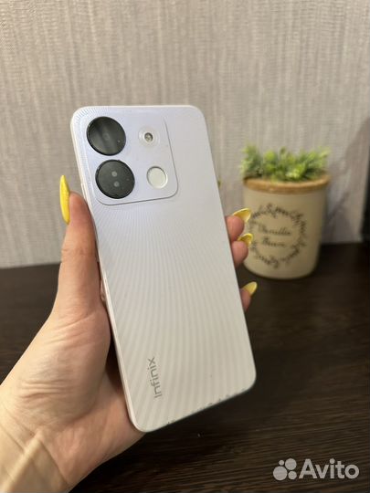 Infinix Smart 7 HD, 2/64 ГБ
