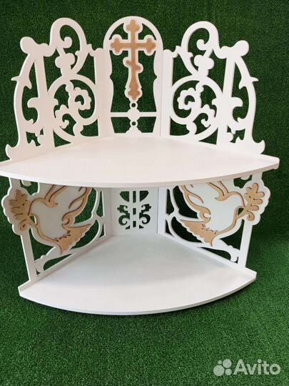 Полка для икон. Полка. Иконостас