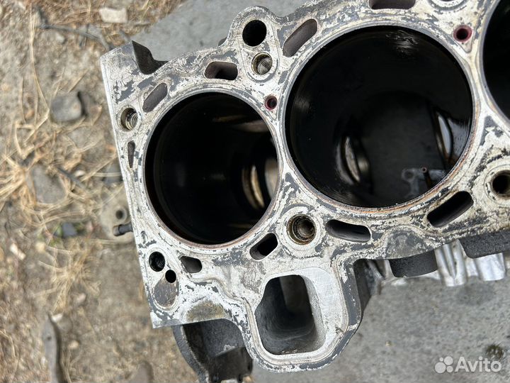 Блок двигателя BMW X3 M54B30 X5 E53 3.0L