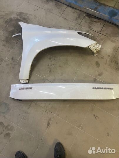 Крыло переднее правое mitsubishi pajero sport 3