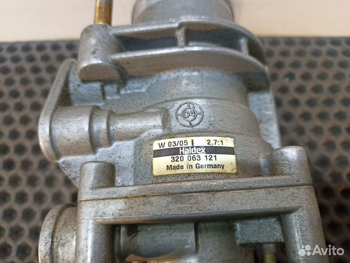 Кран тормозной главный Man L2000