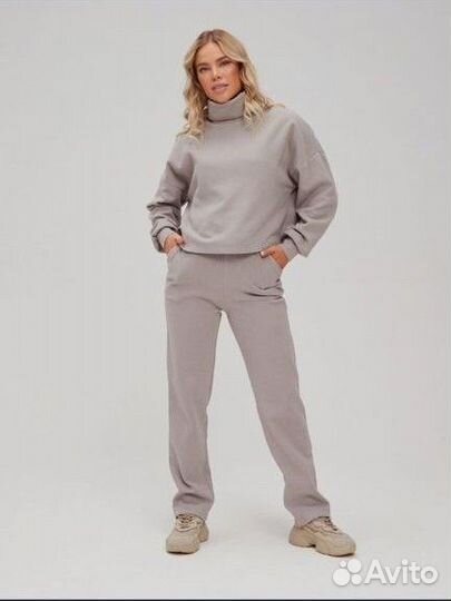 Спортивный костюм женский 42 44 новый