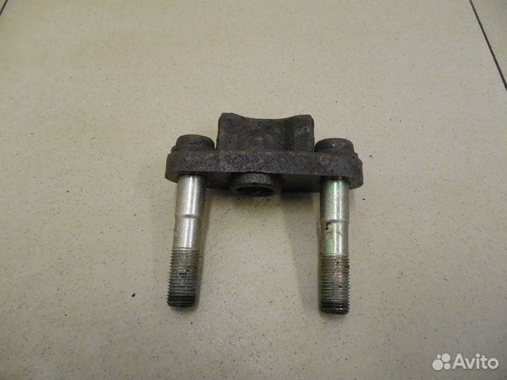 Кронштейн (п.з.к.) FX (S50) 2003-2007