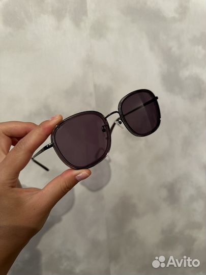 Солнцезащитные очки Fila