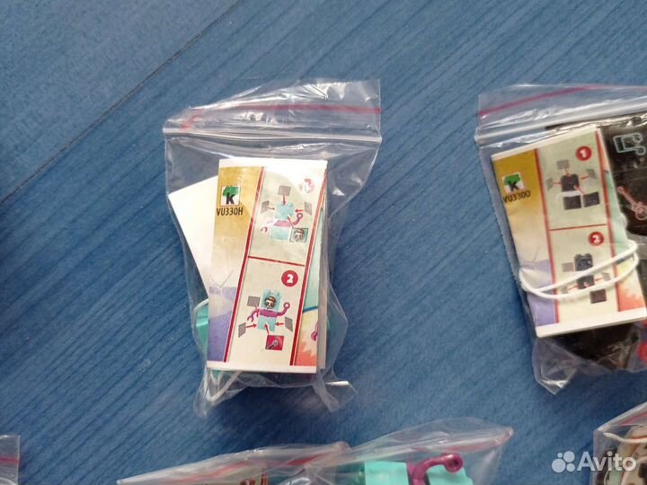 Kinder Joy Emoji Bricks 2022