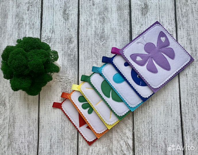 Разноцветные карточки для малышей