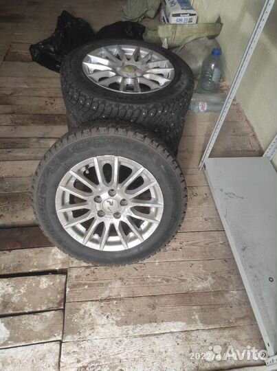 R14 Trail A/P All Season 185/60, PCD 5x100 DIA 57.1