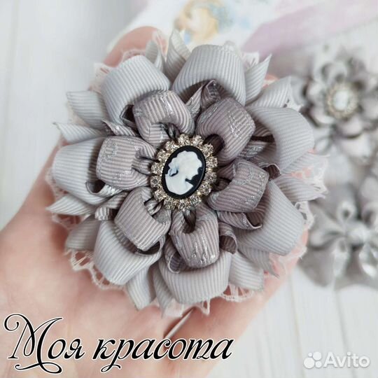 Бантики школьные серые