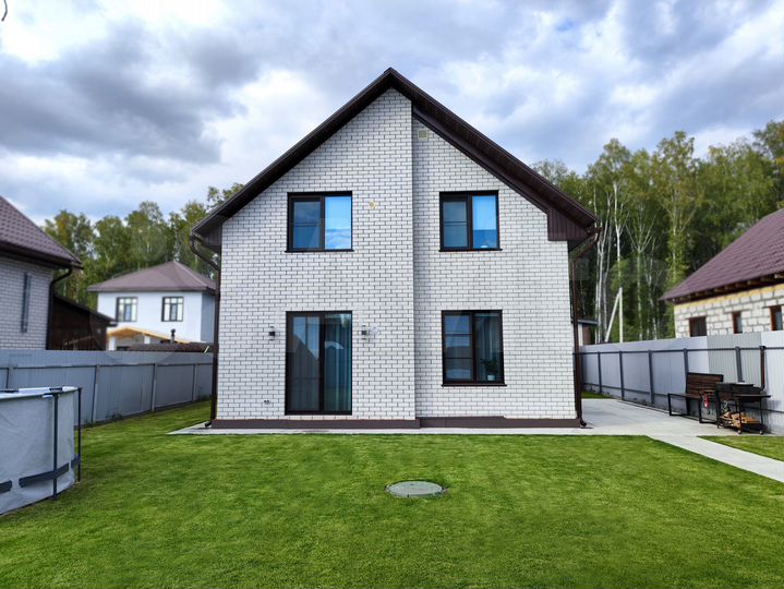 Дом 110 м² на участке 5,5 сот.