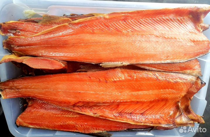 Красная рыба холодного копчения