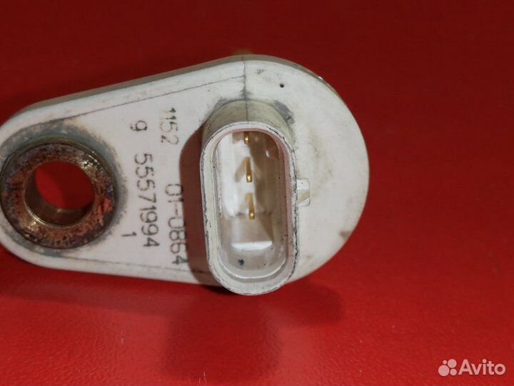 Датчик положения коленвала Opel Meriva S10 A14NET