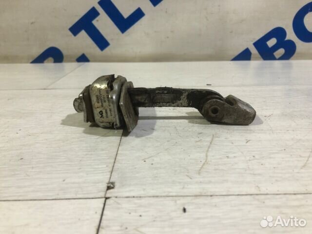 Ограничитель двери перед прав LADA granta 1.6 мт с