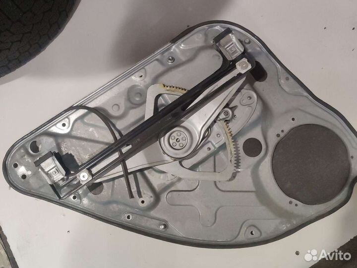 Стеклоподъемник Форд Фокус 2 +