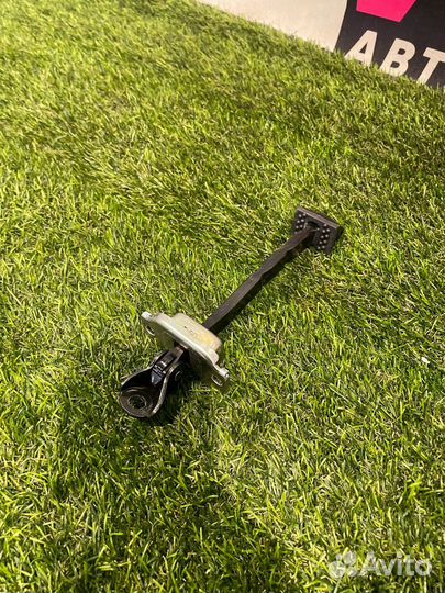 Ограничитель открывания двери задней правой Honda