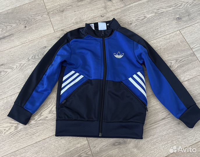 Детский спортивный костюм adidas 110