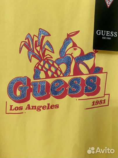 Футболка новая Guess