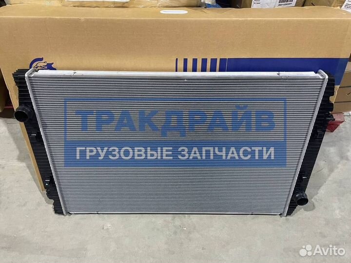 Радиатор охлаждения Ивеко Стралис