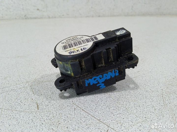 Моторчик заслонки печки