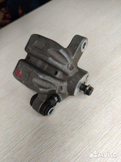 Honda trx 680 тормозной суппорт