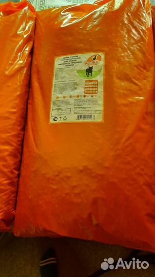 Корм для собак и кошек