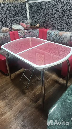 Стол раздвижной стеклянный