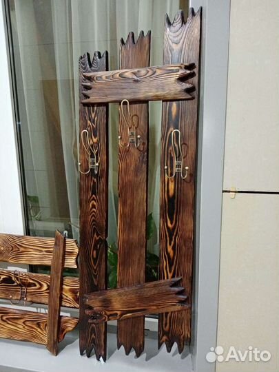 Старинная Вешалка