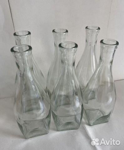 Бутылки и графины