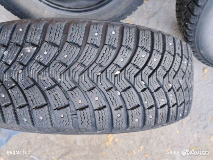 Michelin X-Ice 215/65 R16