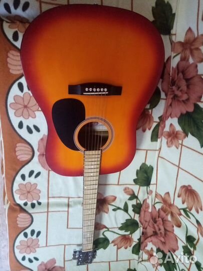 Акустическая гитара