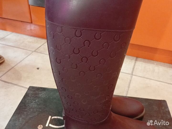 Резиновые сапоги