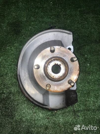 Кулак передний правый Mitsubishi Lancer X CY4A