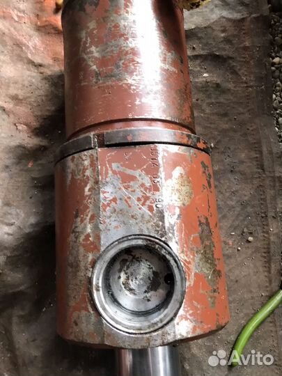 Продаю гидроцилиндр