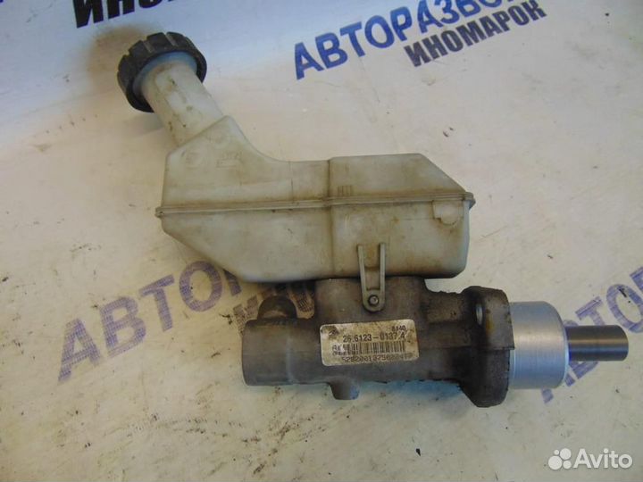 Цилиндр тормозной главный для Nissan Tiida 1 2004