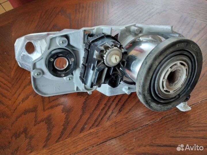 Для фары хонда инсайт 2009г.в