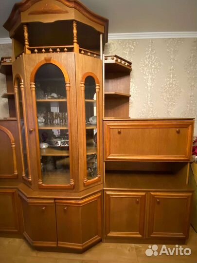 Стенка в гостиную бу