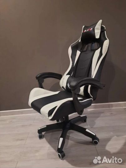 Игровое кресло из экокожи с Вибромассажером