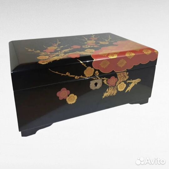 Старинная японская музыкальная шкатулка